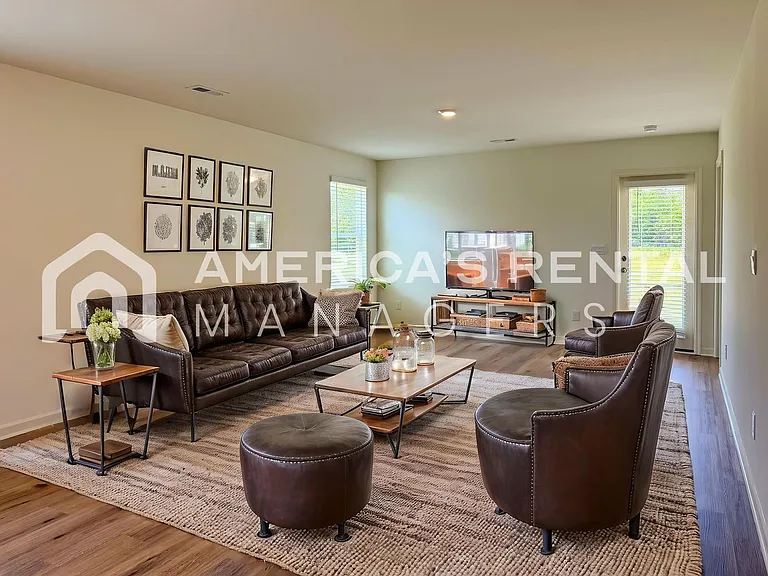 18584 Caffee Dr — Photo 16