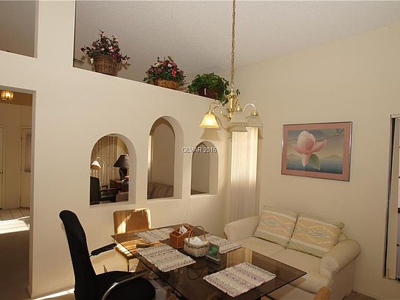 4th image of 4917 Fiesta Lakes St