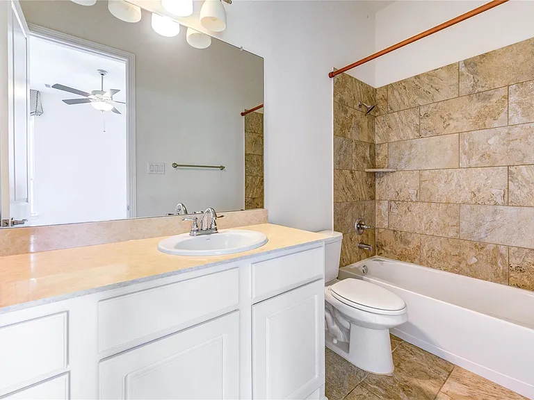 28214 Evergreen Cove Ln — Photo 7