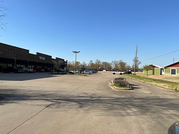 2nd image of 2203 Trinity Blvd