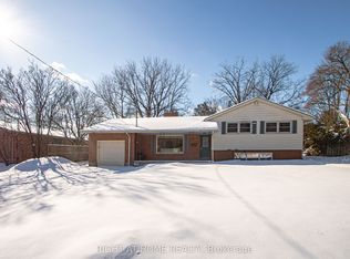 26 Wychwood Park, London, ON N6G 1R5