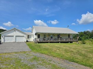 659 Halls Pond Rd, Granville, NY 12832