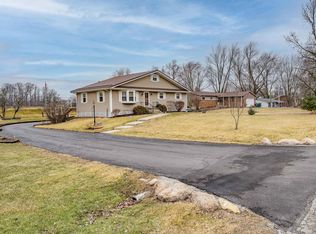2715 Leesmoor Ln, Fort Wayne, IN 46808