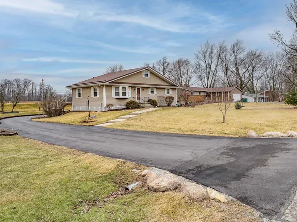 2715 Leesmoor Ln, Fort Wayne, IN 46808