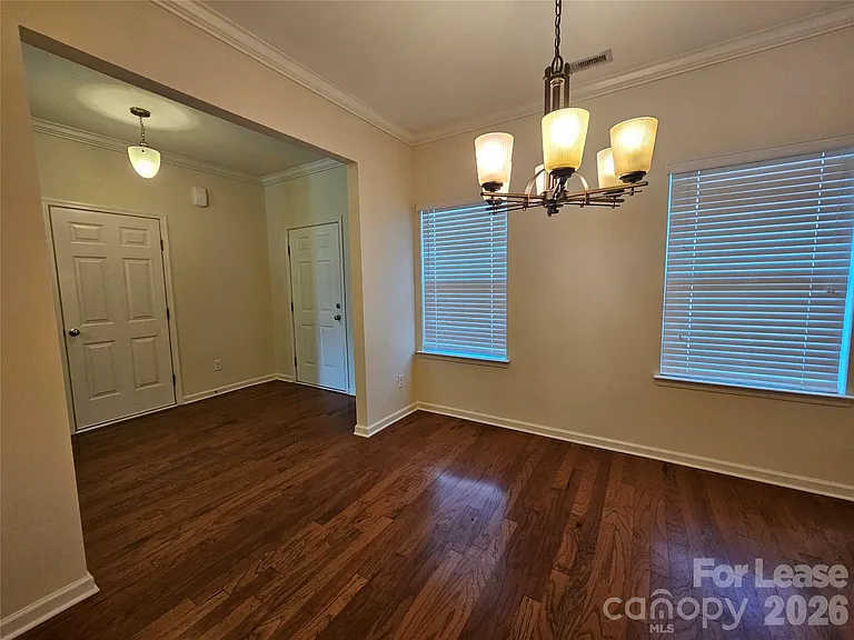 2824 Hopeton Ct — Photo 6