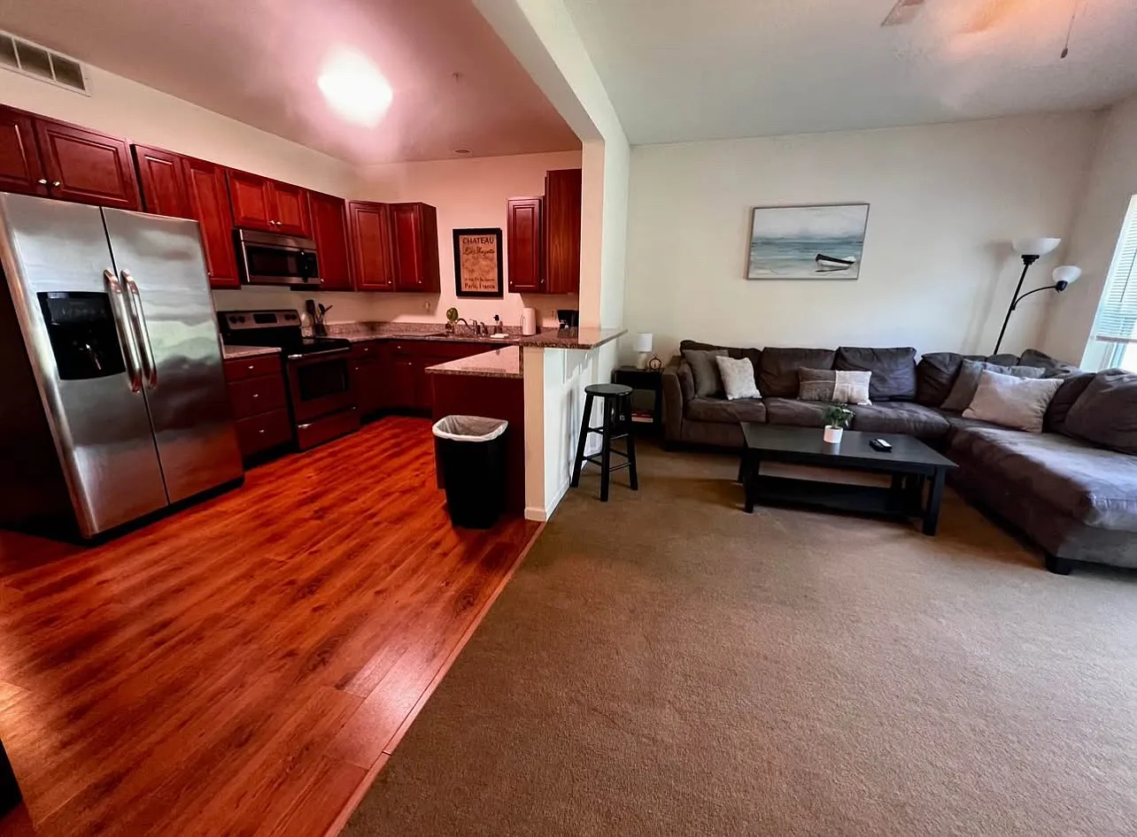 Townhouse Dr, Wilton — Photo 4