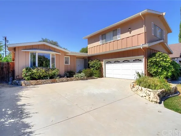 22718 Haynes St, West Hills, CA 91307