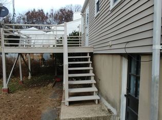 240 Hillandale Ave, Stamford, CT 06906