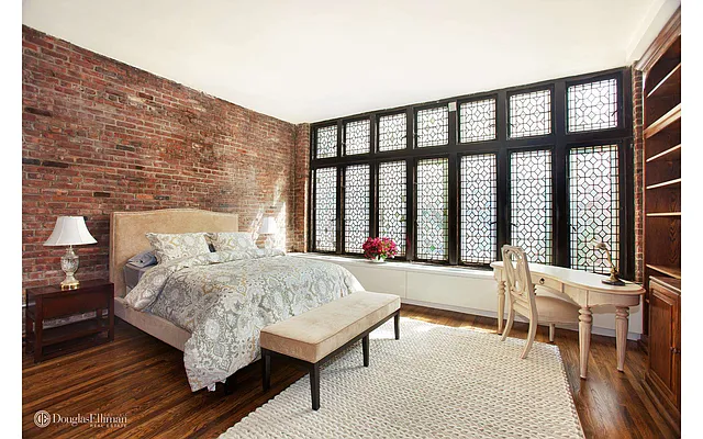 Rented by Douglas Elliman | media 3