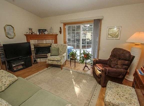 2nd image of 8537 Stratford Lane