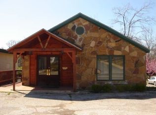935 N College Ave, Fayetteville, AR 72701