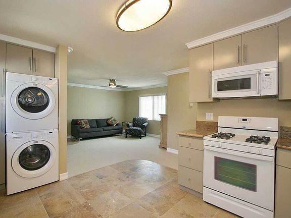 2nd image of 4016 Texas St #1/2