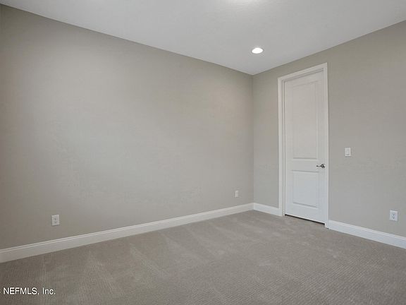 5th image of 76 BREAKERS Court