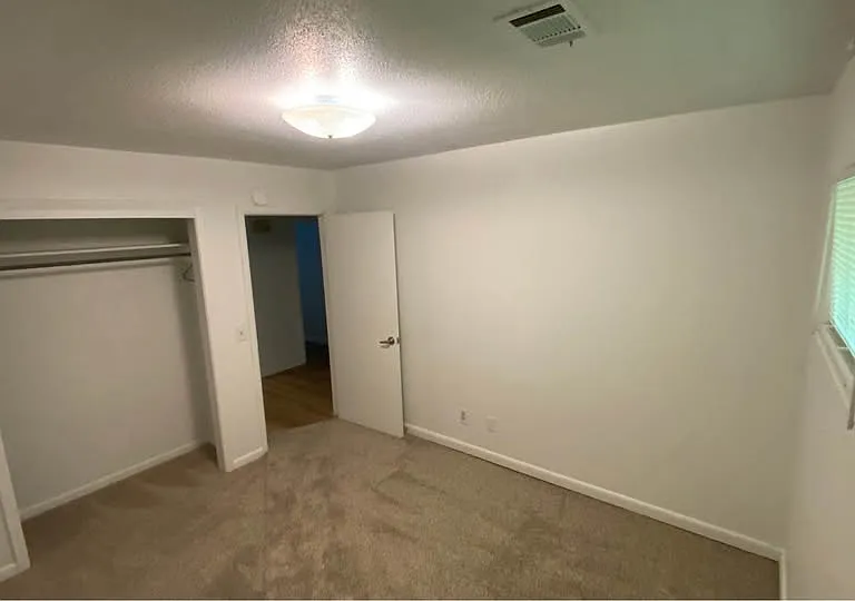 5866 Dayton Blvd #4 — Photo 7