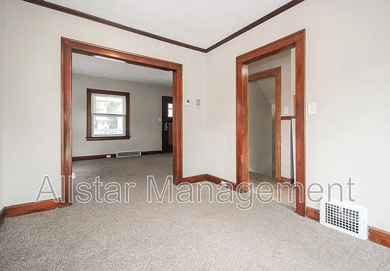 14210 Athens Ave — Photo 19