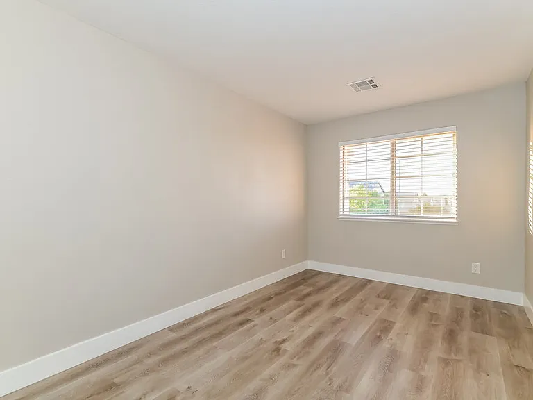 1079 Harpy Eagle Ave — Photo 13