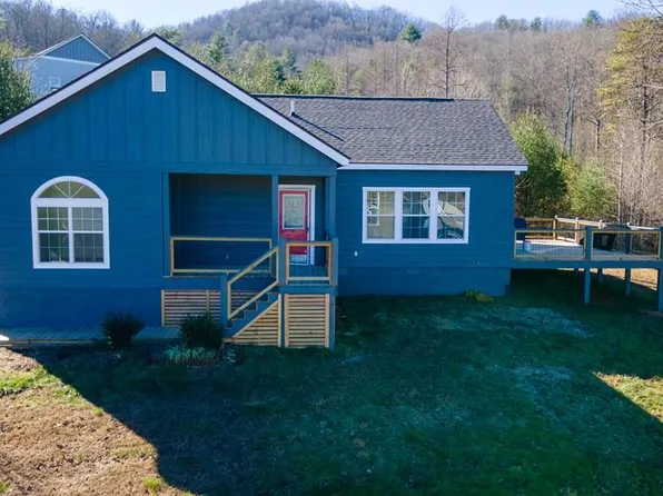 135 Dolly Cowart Ln, Otto, NC 28763