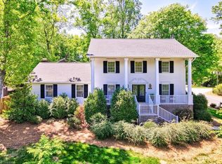1005 Westminster Dr, Greensboro, NC 27410