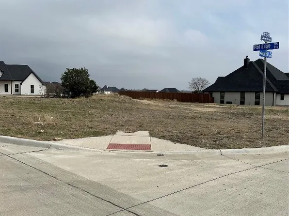 512 Red Eagle Trl, Weatherford, TX 76087