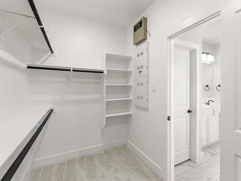 809 Meadow Spring Ln — Photo 25