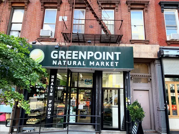 1021 Manhattan Avenue image 1 of 7