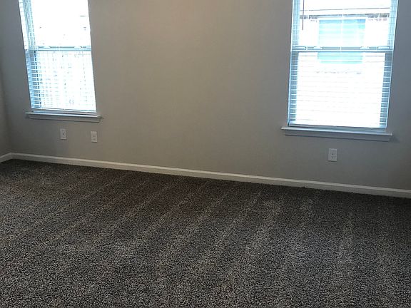 3rd image of 28433 Evangeline Ln