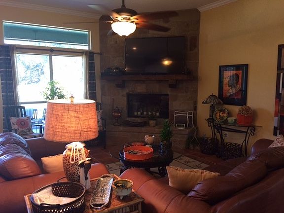 4th image of 1812 Vista View Dr