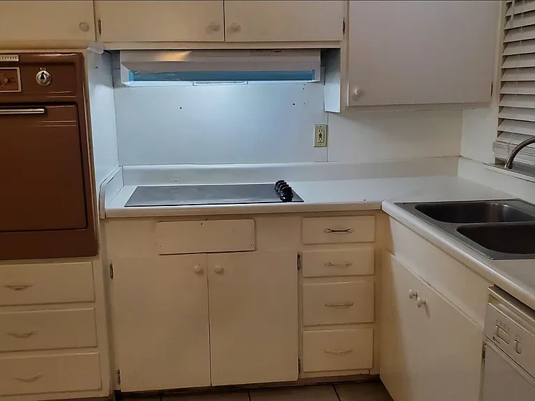 3213 Brockbank Dr — Photo 14