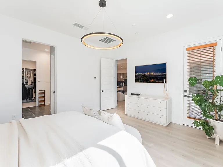 10149 Zeta Tucana St — Photo 18