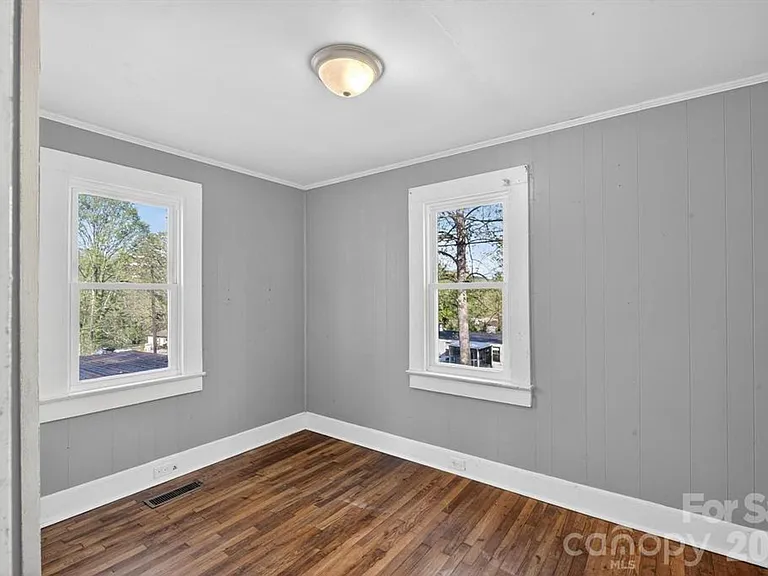 713 Prospect St NW — Photo 8