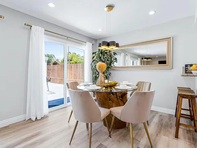 7771 Ellis Ave — Photo 9