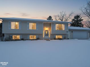 10325 Dar Ln, Goodrich, MI 48438