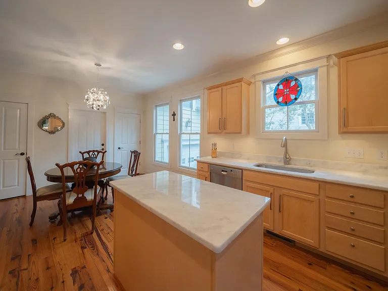 1454 Appling Dr — Photo 18