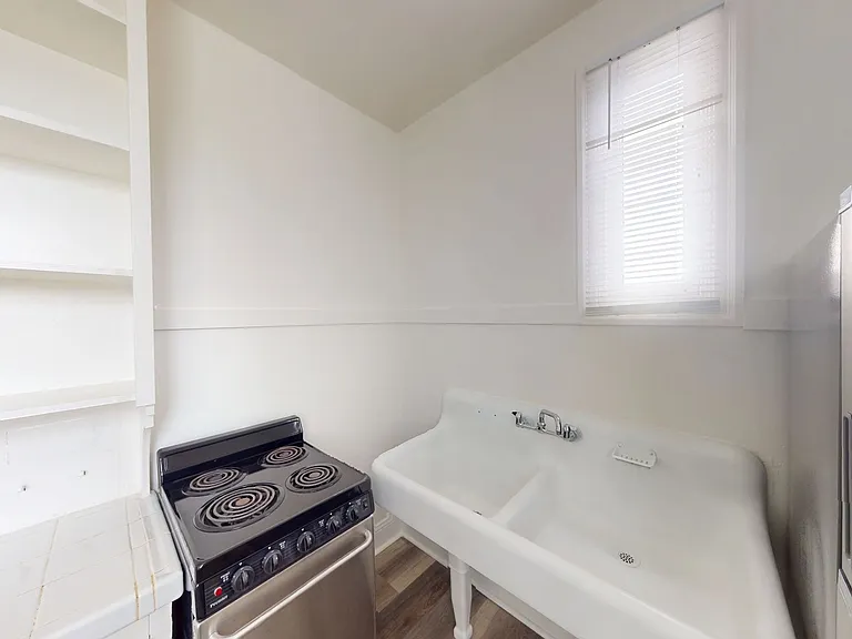 3505 Kempton Way — Photo 7