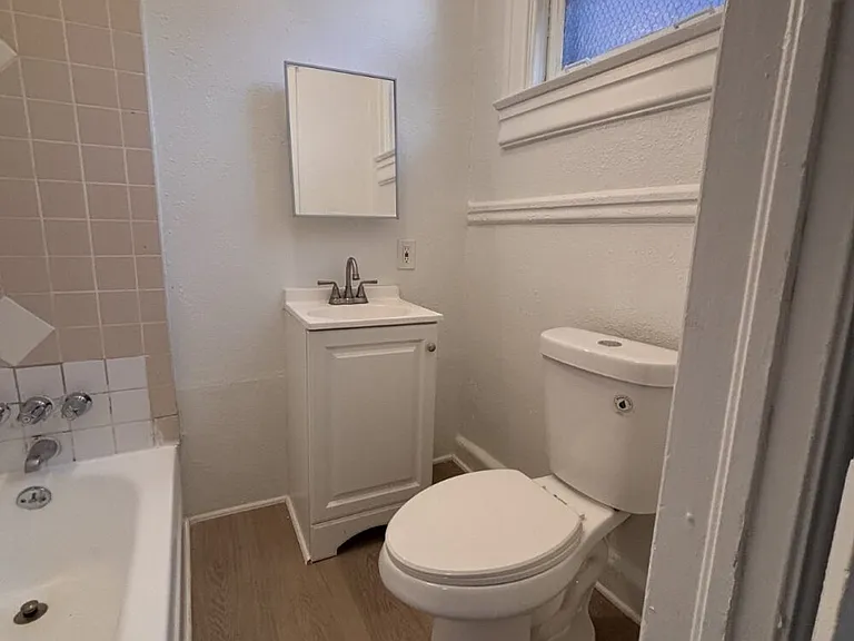 1315 S Flower St — Photo 11
