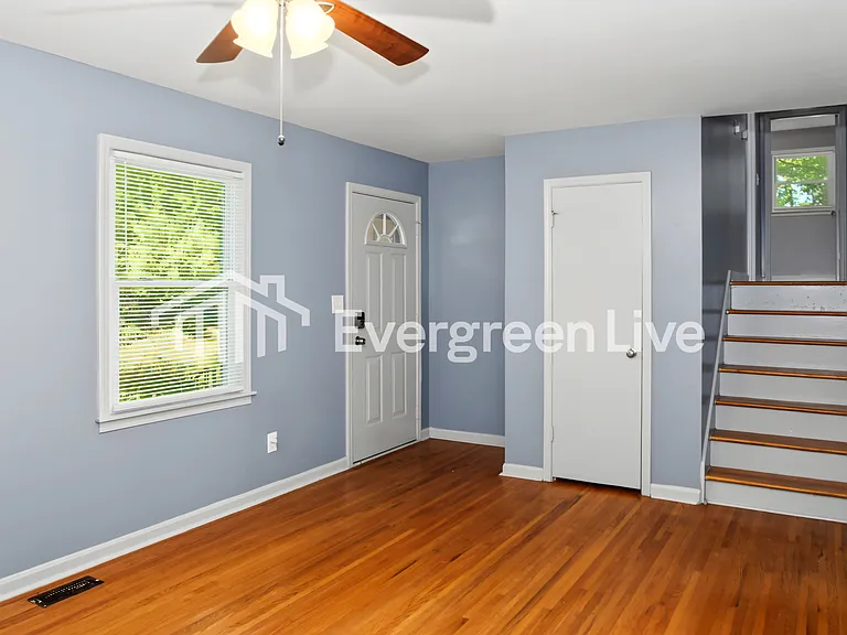 5004 Rolling Hills Dr NW — Photo 3