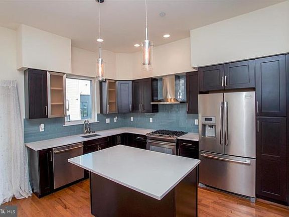 5th image of 1860 Frankford Ave #B