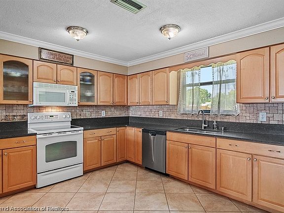 4th image of 1518 Lake Josephine Dr