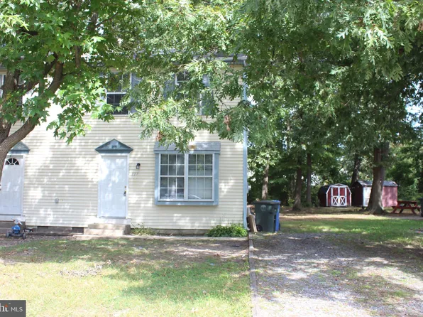 127 Higgins Dr, Glassboro, NJ 08028