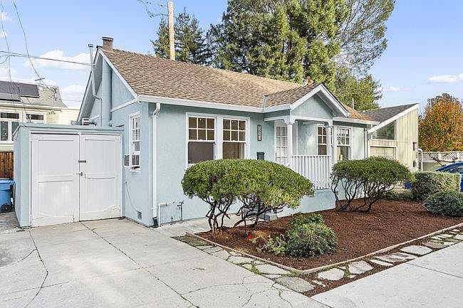 1st image of 752 Homer Ave