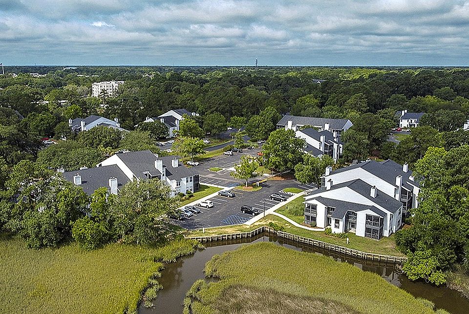 Middleton Cove meets the Ashley River Marsh