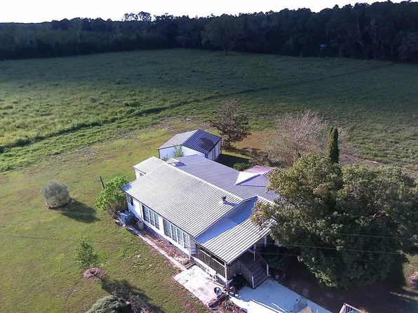 5559 SW 42nd Pl, Bell, FL 32619