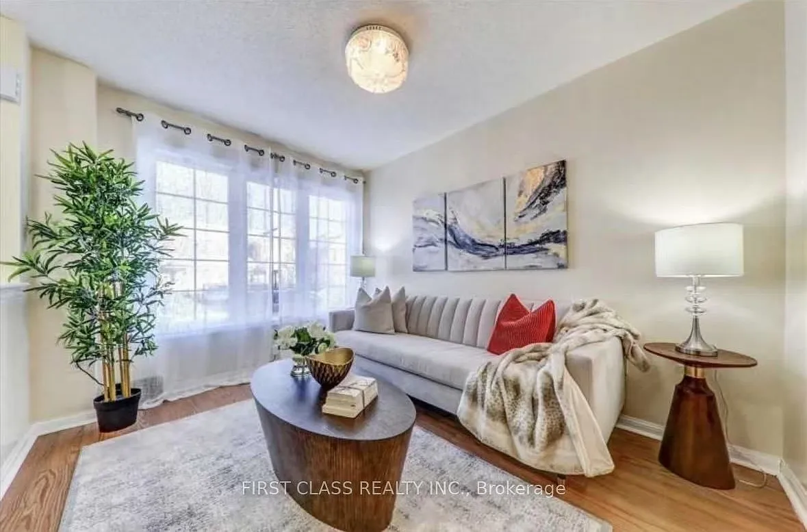 3 bed, $3,000 — Photo 4