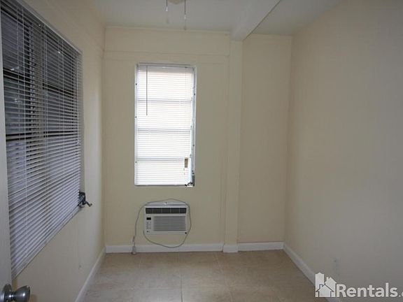 4th image of 725 45th St