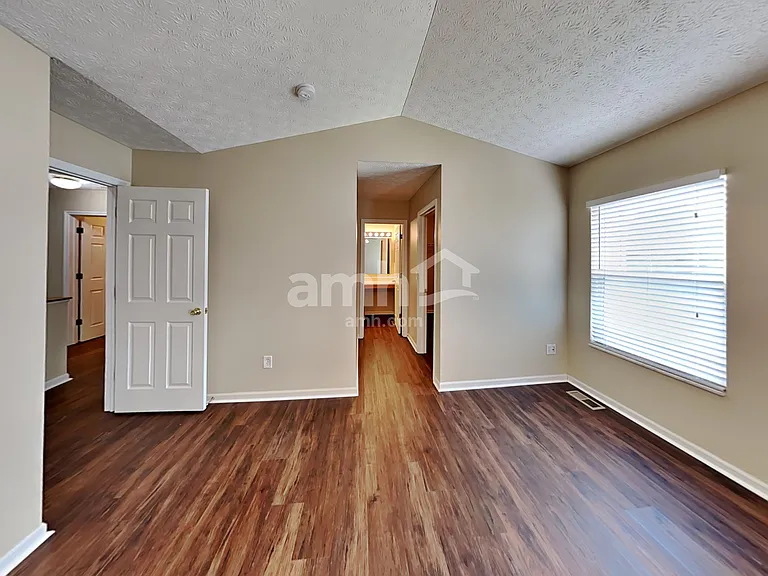 9255 Ruston Ln — Photo 13