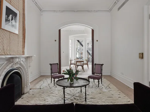 427 West 21st Street PARLOR image 1 of 18