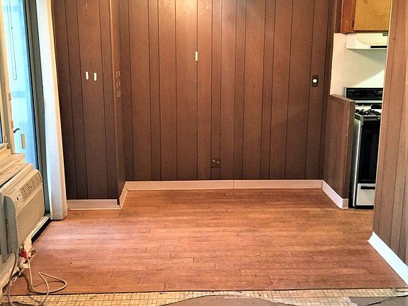 2nd image of 2940 W 5th St APT 5B