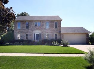 2601 Carriage Ct, Aurora, IL 60504