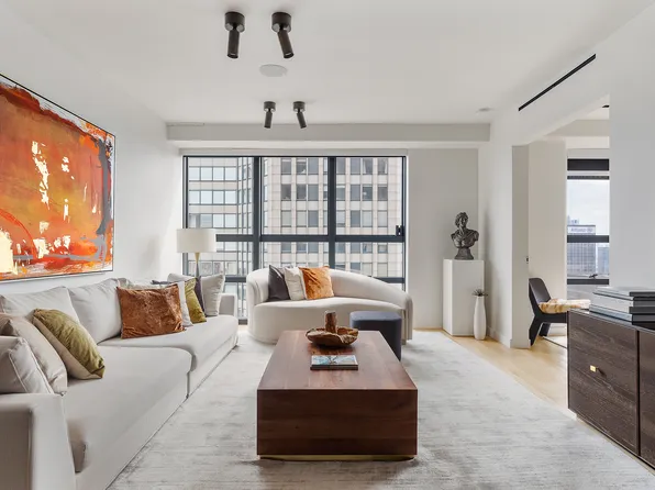 146 W 57th St, New York, NY 10019