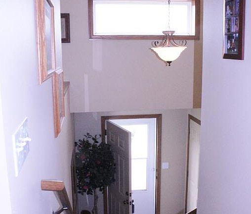 5th image of 1089 29th St NE